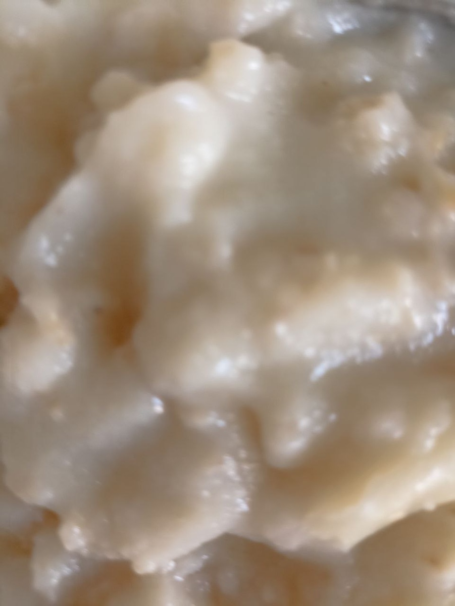 кремовый вкус кокурузной муки сваренной с добавлением сыра сулгуни и сельского сливочного масла