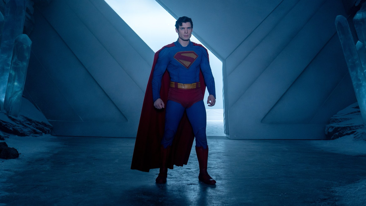 «Заставил поверить в новую киновселенную DC»: первые отзывы о «Супермене»