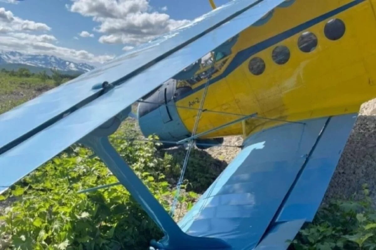    На Камчатке самолет Ан-2 выкатился за пределы взлетно-посадочной полосы