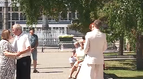     Показываем праздничные мероприятия в Красноярске на День семьи, любви и верности