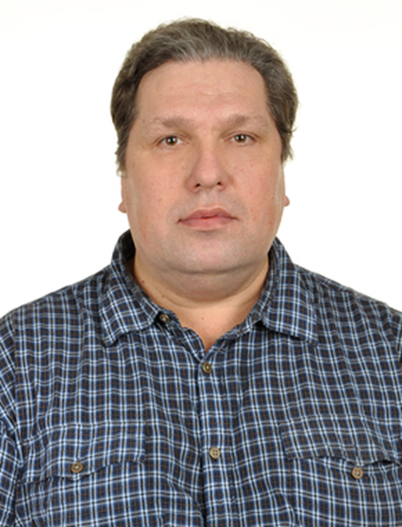 Профессор кафедры ботаники Тверского университета, доктор биологических наук Александр Александрович Нотов [https://botany.tversu.ru/employees/144].