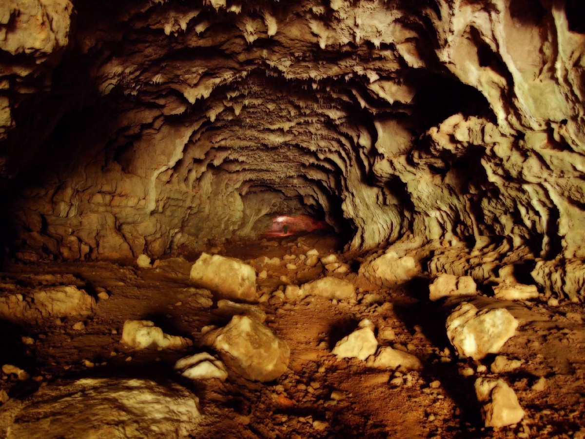 Как появились пещеры (Изображение из интернета)