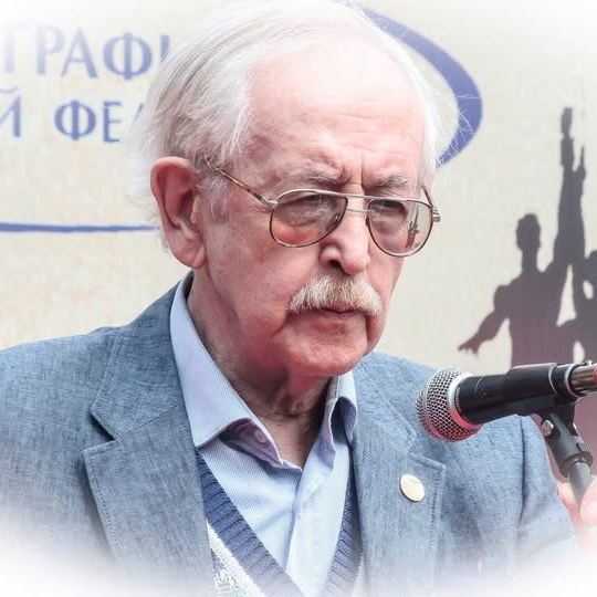     Василия Ливанова поздравит с юбилеем Первый канал