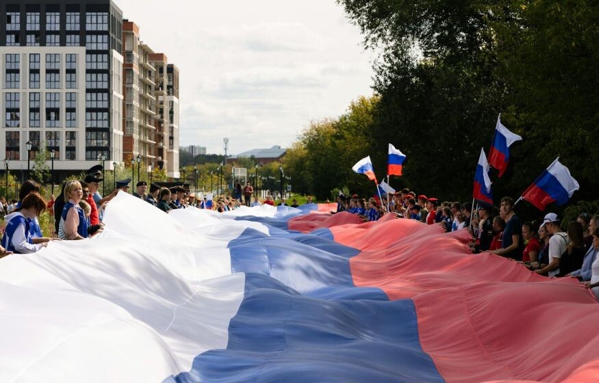    «Все вещи, которые нам говорят о России – неправда. Нам необходим сильный Трамп»: Маск хочет посетить новые регионы РФ