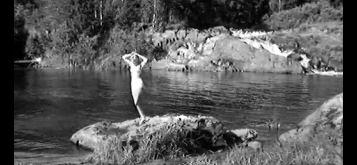 Кадр из фильма «А зори здесь тихи».