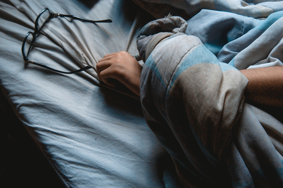 Matheus Vinicius/Unsplash📷Согласно исследованиям, 7,6% населения земли хотя бы однажды переживали сонный паралич