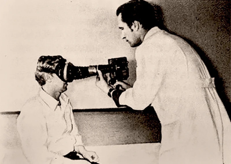 Пермский психиатр Геннадий Крохалев считывает зрительные галлюцинации у пациента