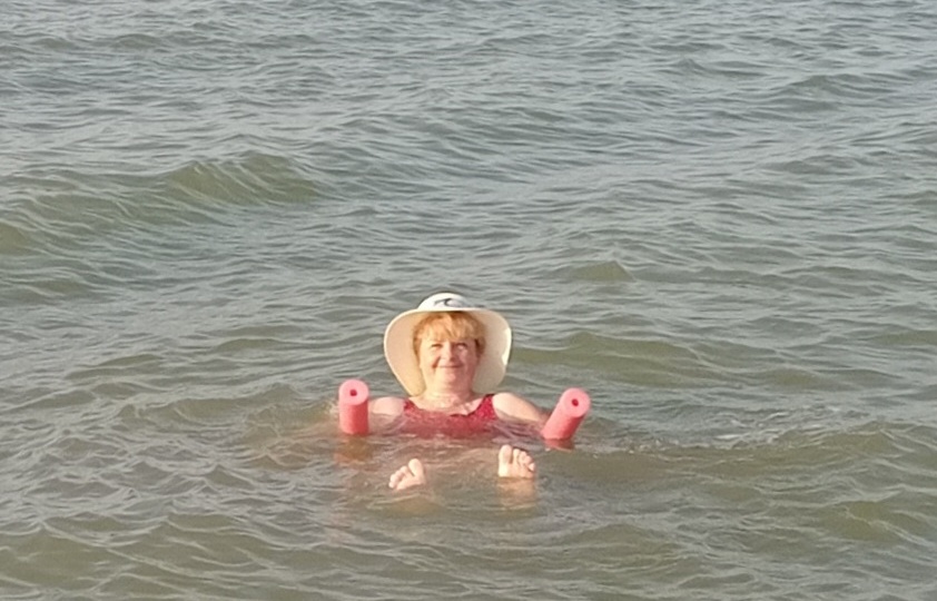 Жизнь после рака ( 35 ) Как плавать в море после мастэктомии?