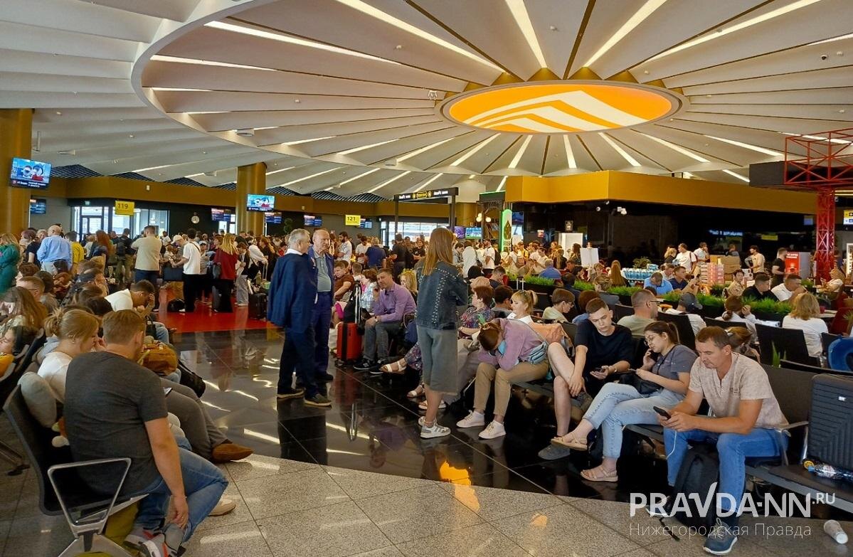    Пассажирам пришлось запастись терпением