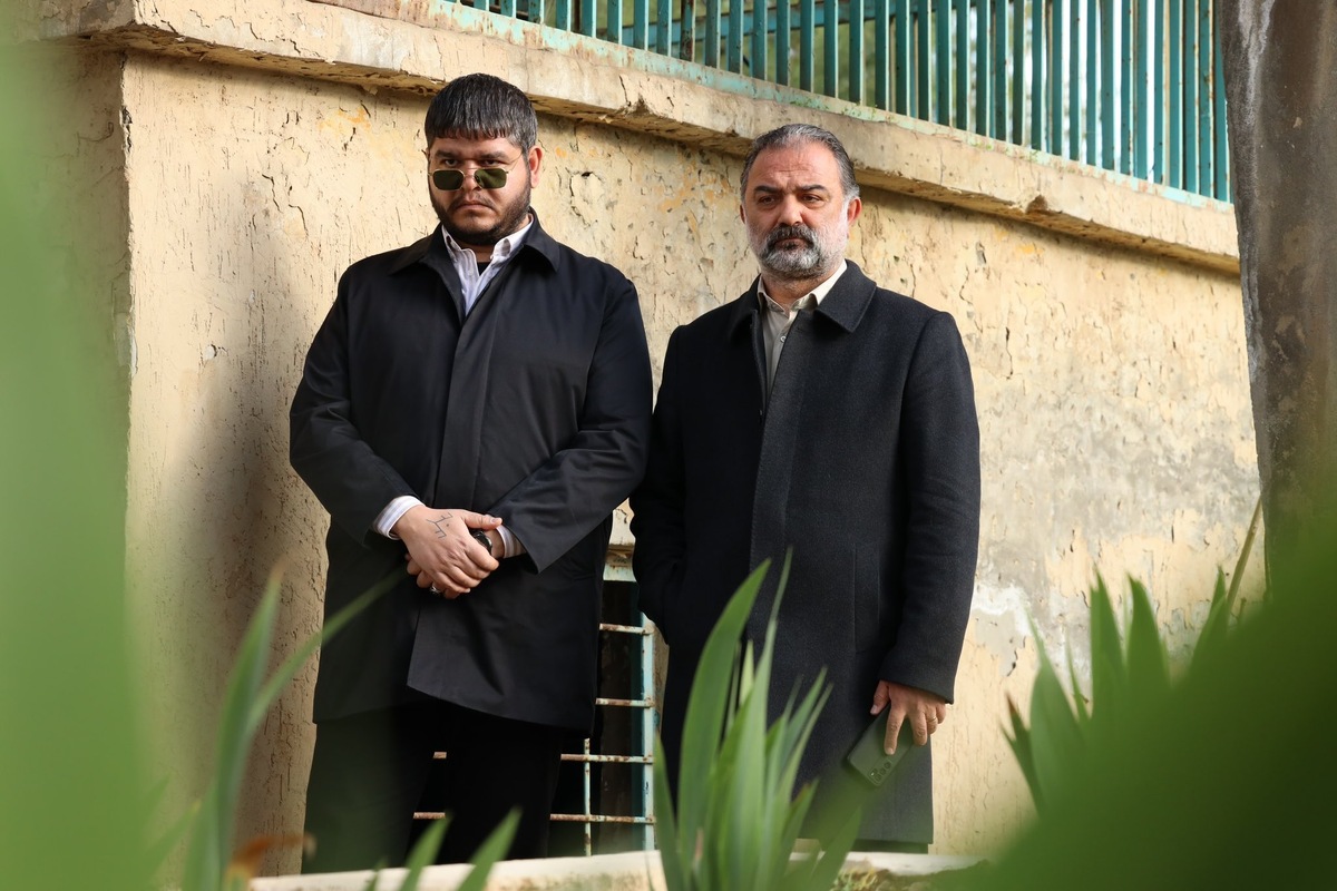 кадр из турецкого сериала "Далёкий город", яндекс фото