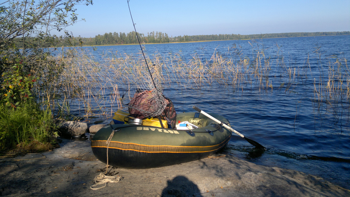 2014 год Остров Бакур. Остановка на перекус.