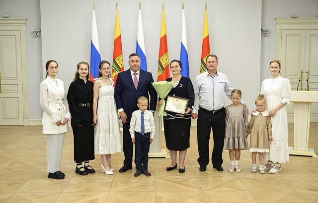 Тверичанка Валентина Мартынова четвертой в области удостоена звания «Мать-героиня»