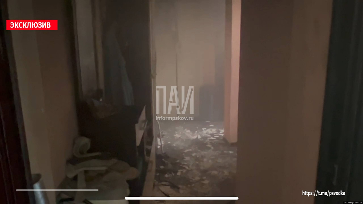 Пожар на улице Труда в Пскове. Фото: ПАИ