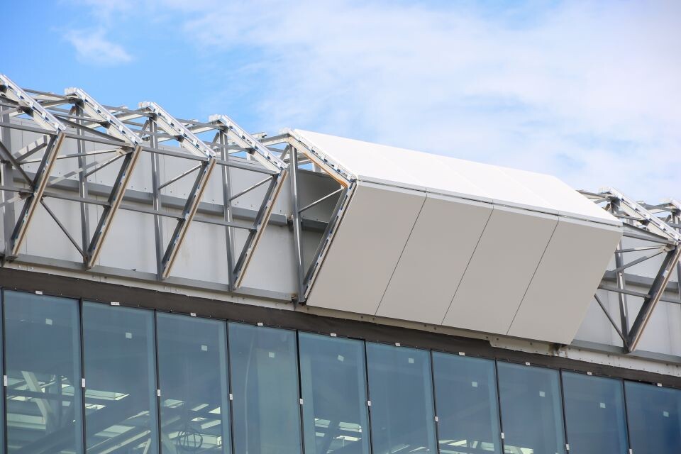    Строительство нового аэровокзального комплекса в Барнауле. Июль 2025 года. Источник: Виталий Барабаш/"Толк"