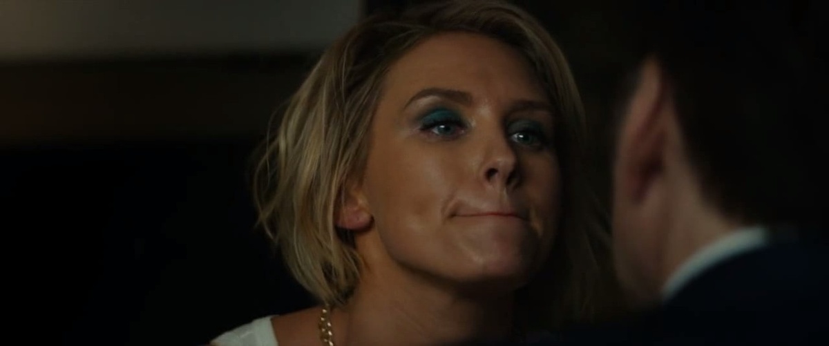 Кадр из фильма «Человек человеку волк» (2015)