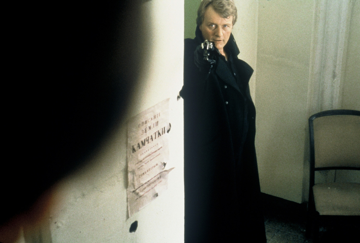 Кадр из фильма «Красный след» (1997)