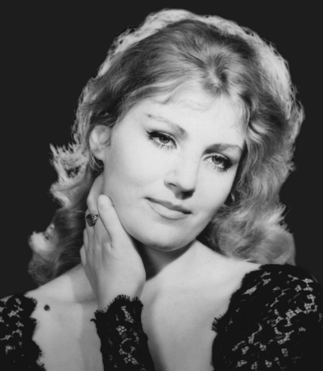 Анна Герман