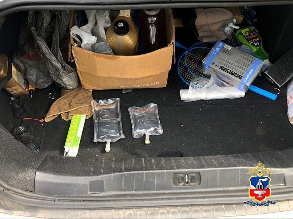    Задержание подозреваемых в мошенничестве в сфере оказания медуслуг. Источник: ГУ МВД России по Алтайскому краю