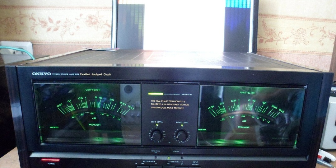 Ломается даже японский винтаж Yamaha, Sansui, Onkyo, а не только наша вот и Sansui забарахлил