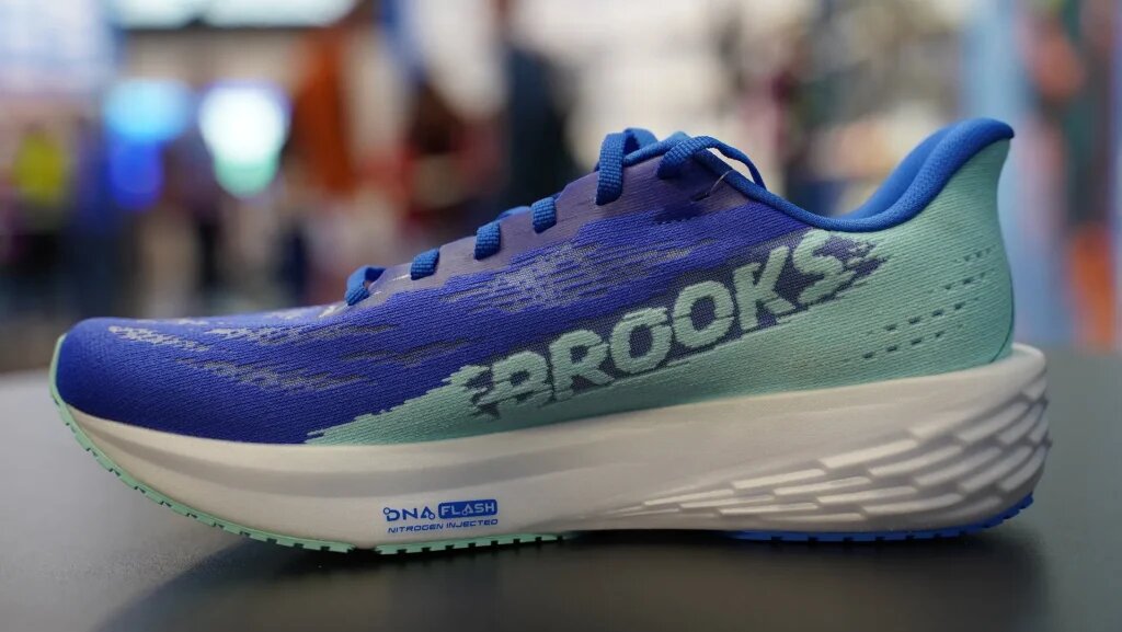 Brooks Launch 11
