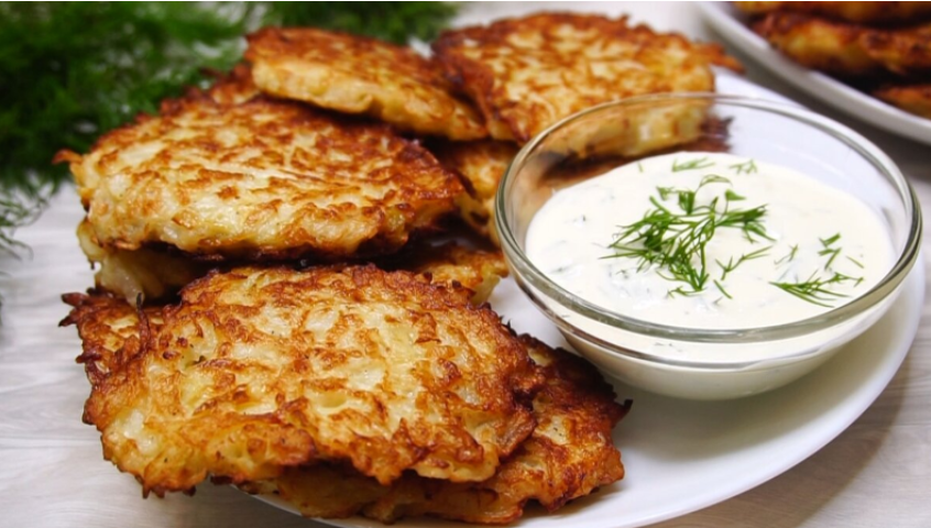 Оладьи из капусты: хоть на завтрак, хоть на ужин. Легкие в приготовлении, бюджетные и доступны в течение любого времени года