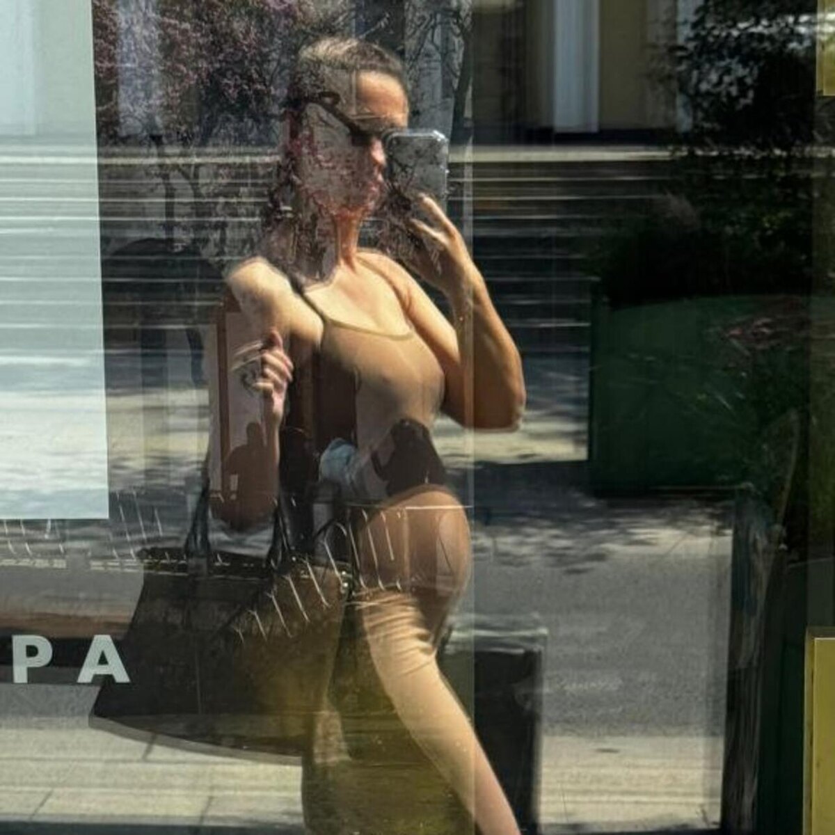    Агата Муцениеце Социальные сети