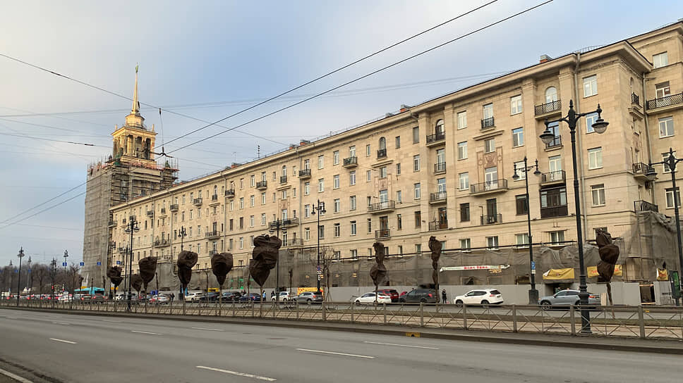 Дом лидера группы «Кино» Виктора Цоя на Московском проспекте у станции метро «Парк Победы».📷Фото: Пресс-служба КГИОП