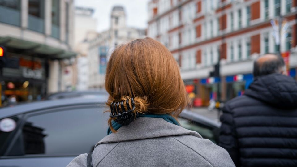    Девушка в городе. Источник: unsplash.com