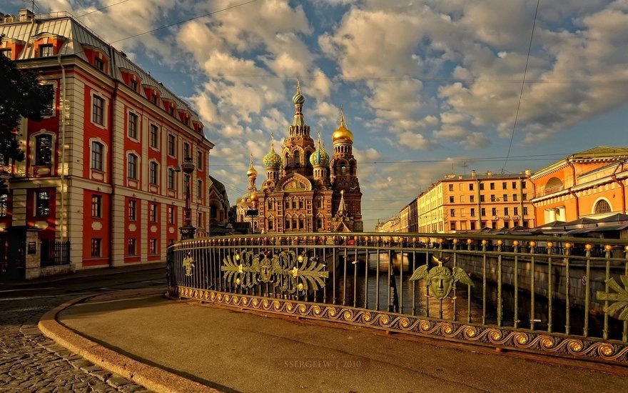 Источник: https://www.fiesta.ru/spb/live/chto-kruche-moskva-ili-piter/