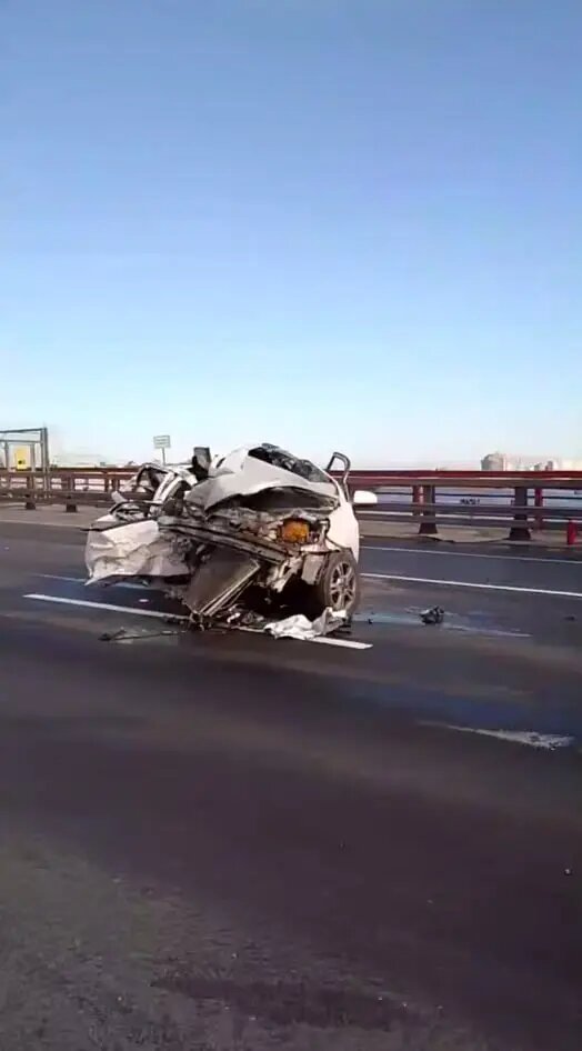    Фото: скриншот из видео в телеграм-канале «Мегаполис | ДТП и ЧП | Санкт-Петербург | Питер»