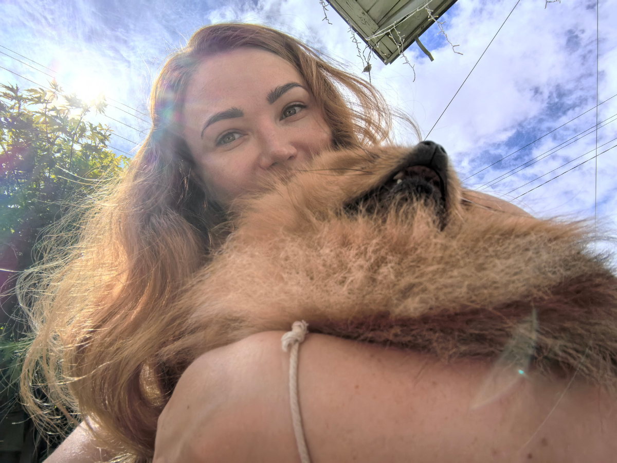 Шпиц Май и его счастливая хозяйка