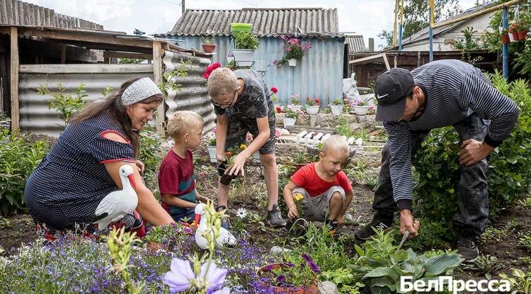 Семья Морарь Фото: Павел Колядин