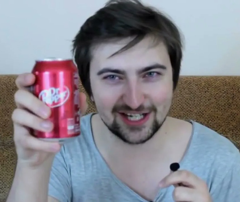 Сыендук записывает видео