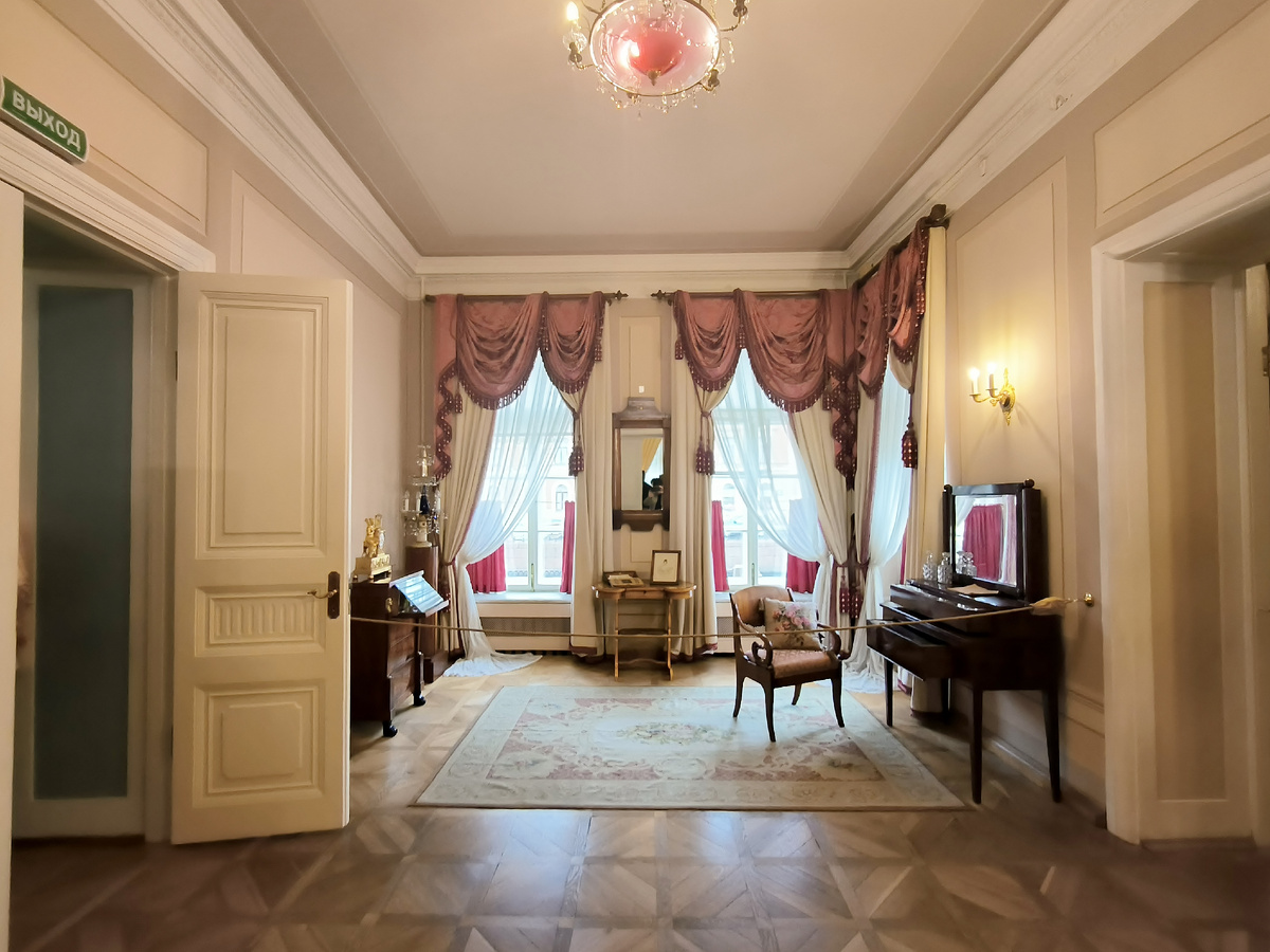 Комната Натальи Николаевны. Фото автора.