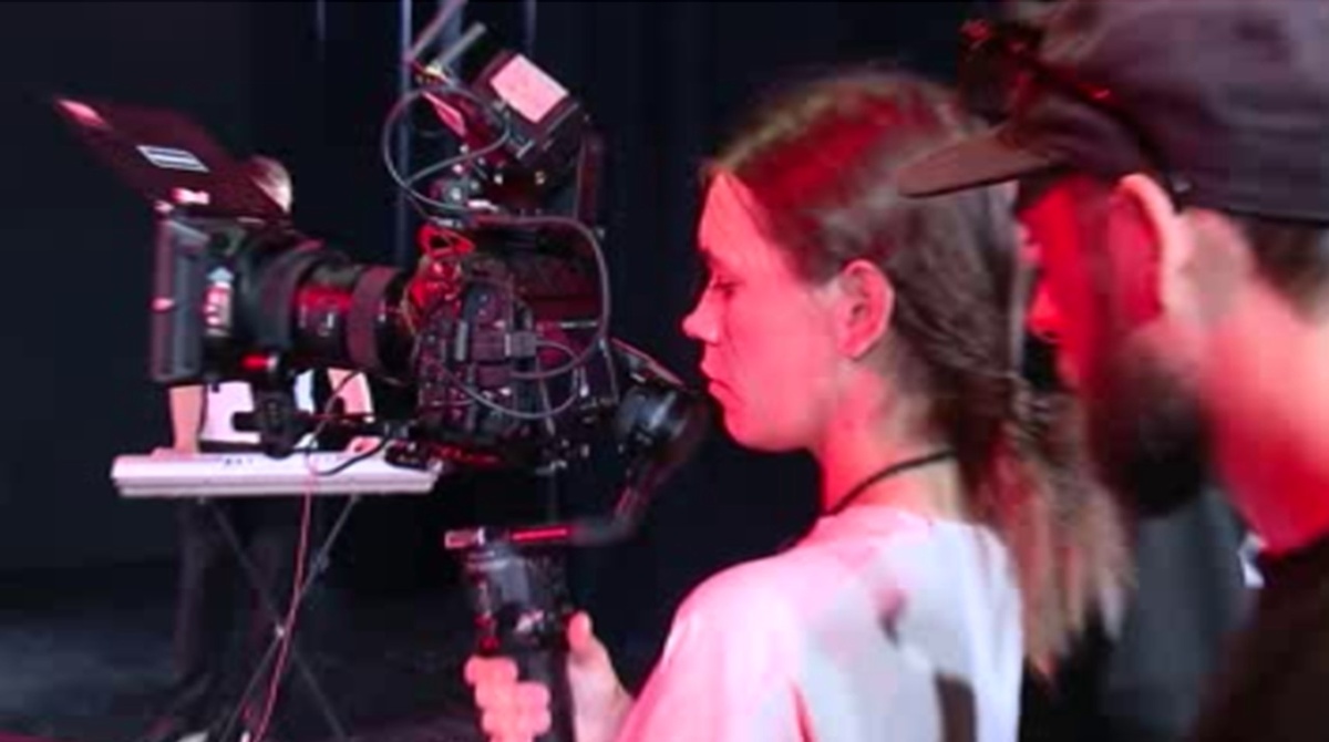    Воспитанники и педагоги курской школы креативных индустрий завершили съемки четвертого фильма