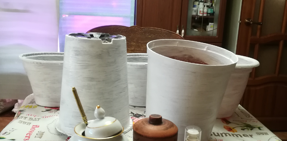 Болванки. Сохнет первый слой. Абсолютный художественный бардак увлеченного ваятеля. 