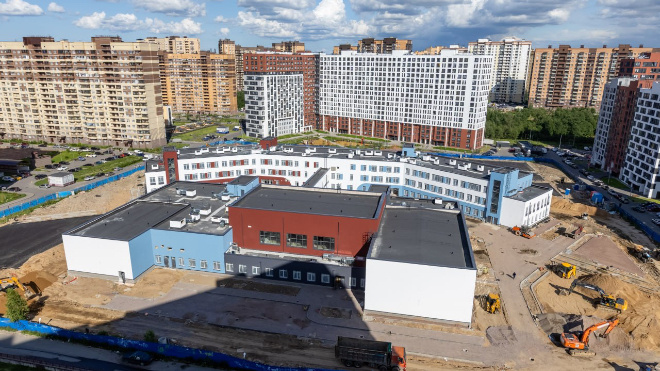 Фото: Строительный блок администрации Ленинградской области