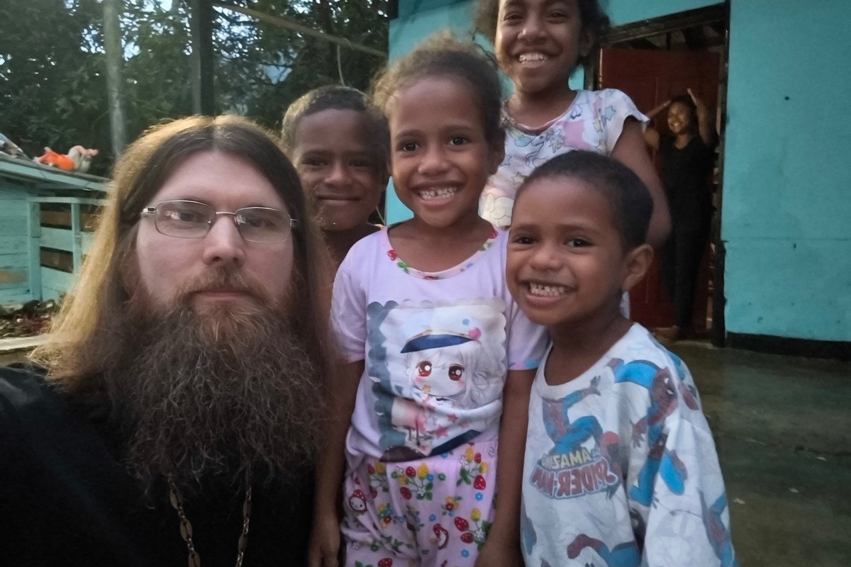    Священник Станислав Распутин в Индонезии. Фото: Петрозаводская и Карельская епархия