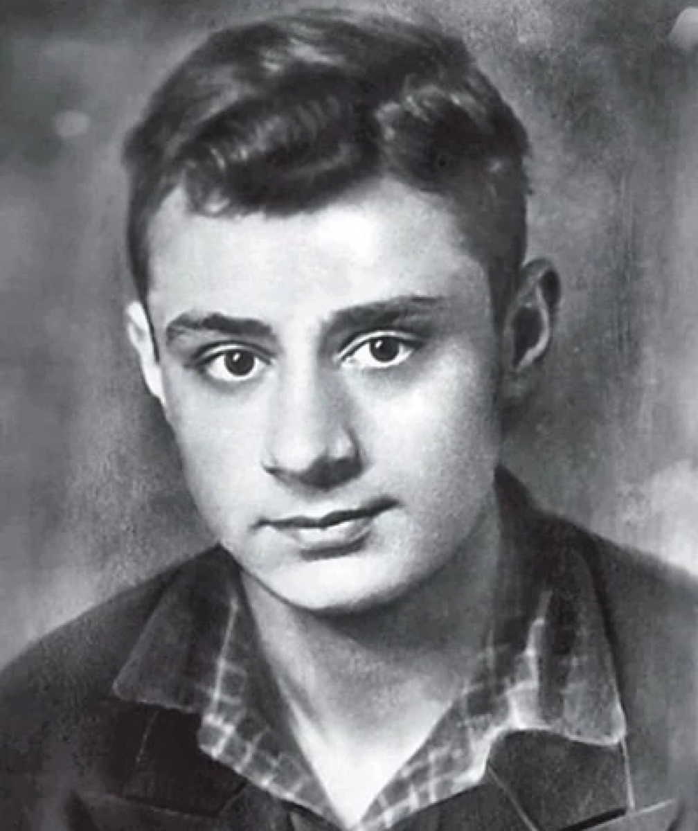 Э.Асадов. Фото 1941 года.