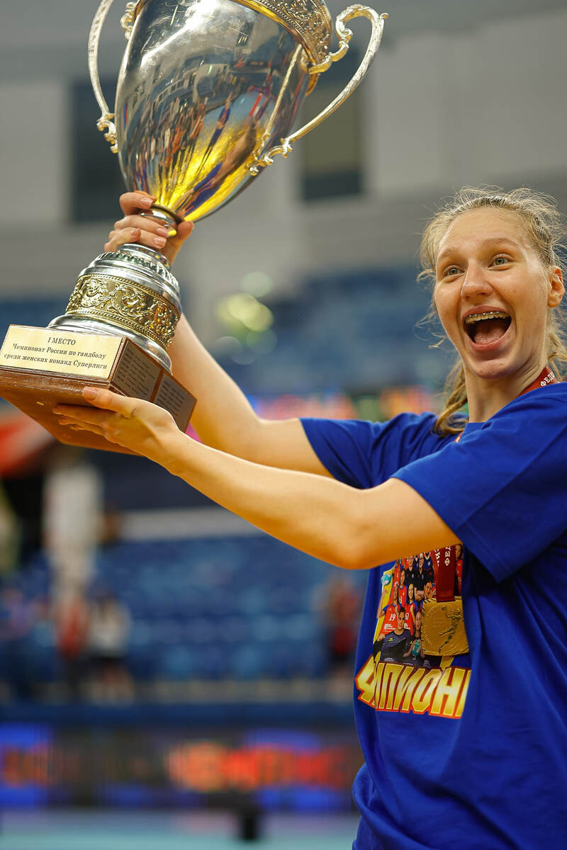    Юбилей у Полины Каплиной