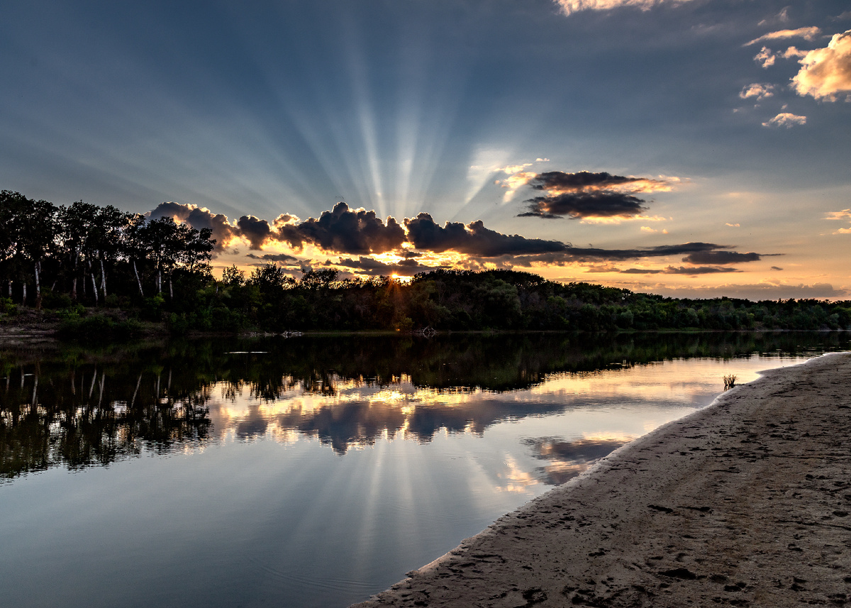 Вечер обещал быть клёвым...
