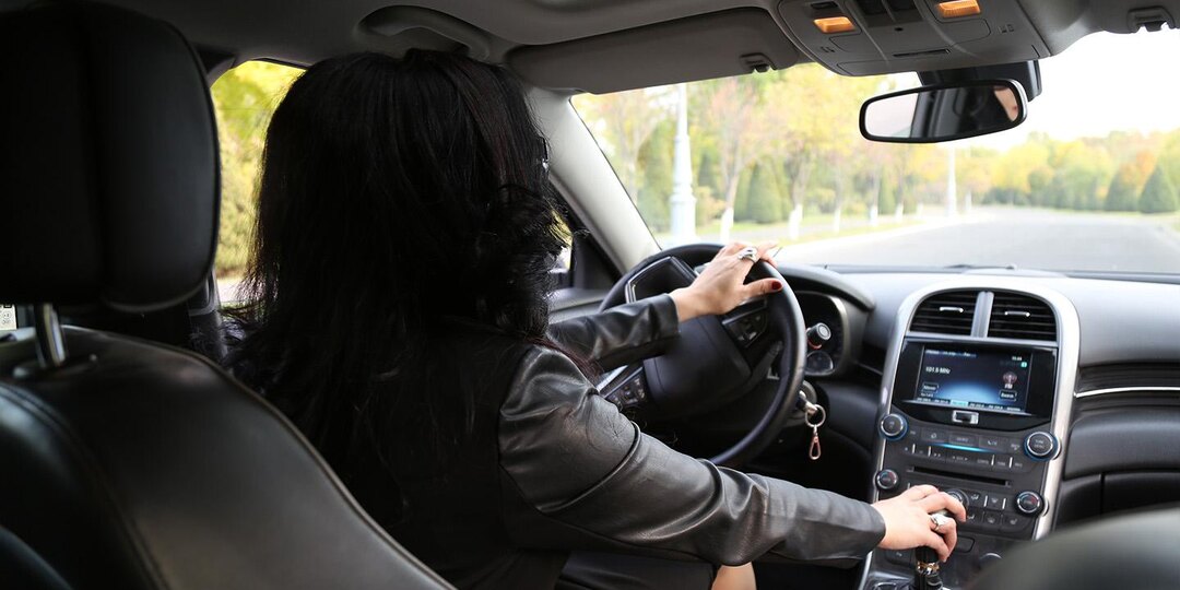 Как правильно тормозить на механике: пошаговая инструкция для начинающих