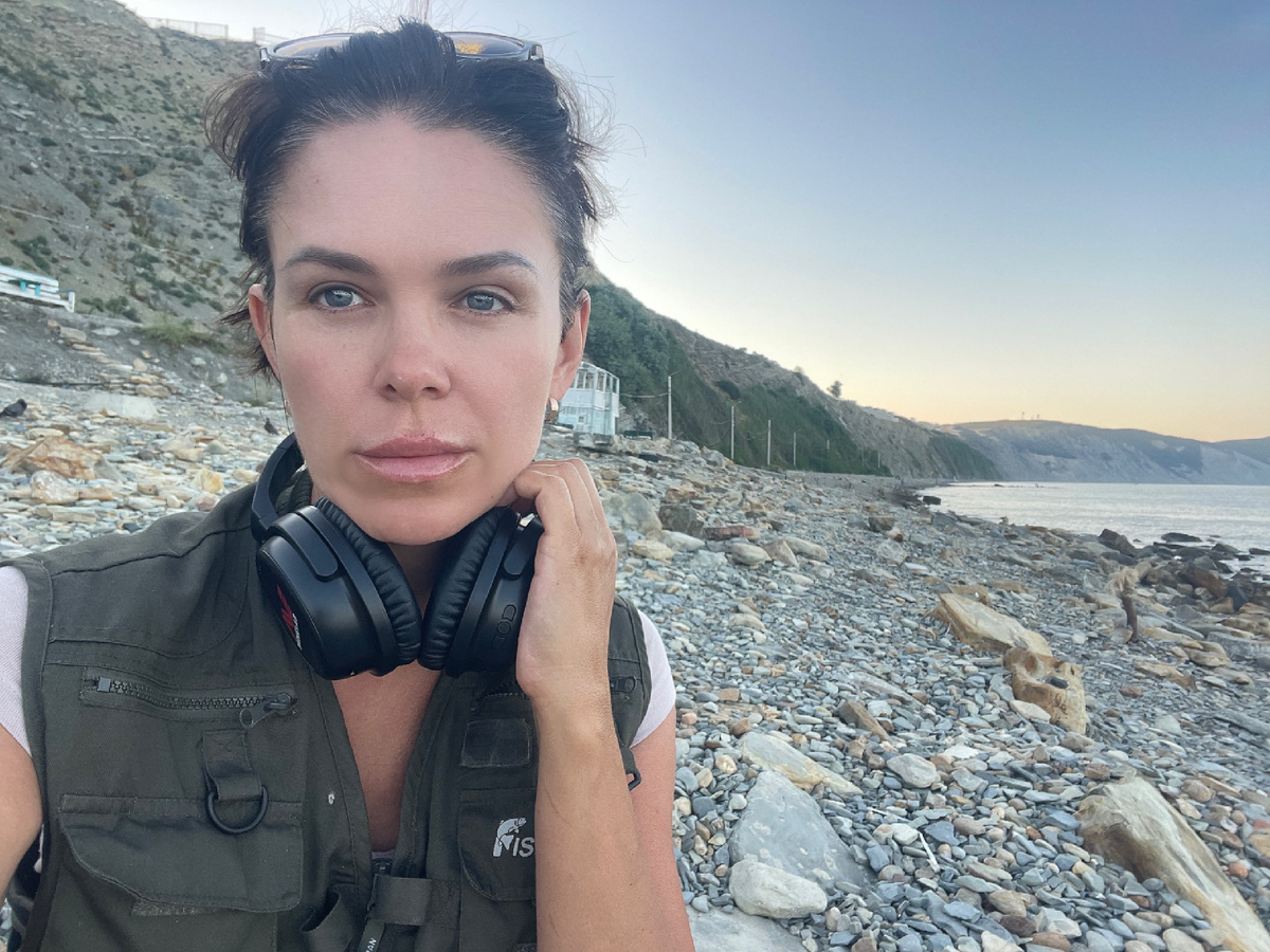 На галечных пляжах Анапы пока безлюдно только на рассвете 