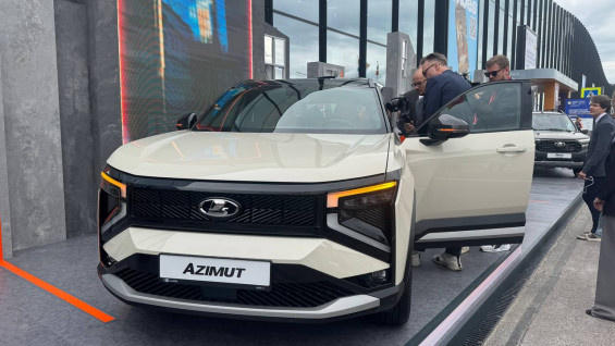 Фото заимствовано - https://tvsamara.ru/articles/view/?year=2025&month=06&day=19&slug=pisatel-cypkin-poproboval-zhigulyovskii-raf-na-pmef-2025