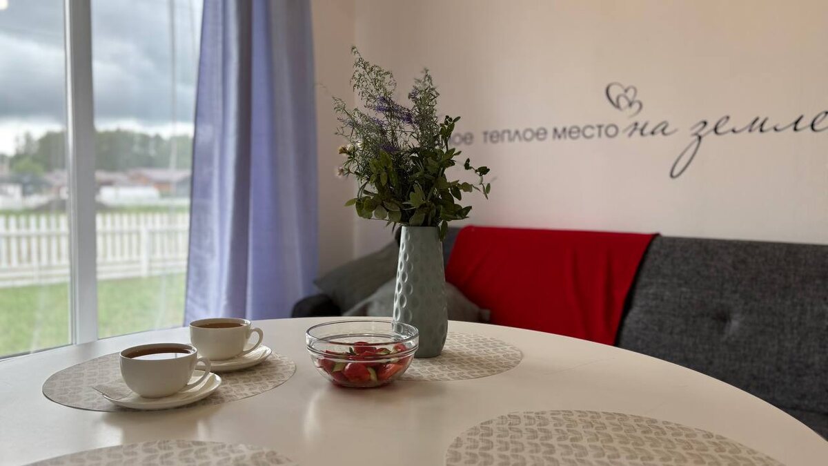 Гостиная в готовом доме Аист 64. Коттеджный поселок Аист (Красноярка, Омский раойн)