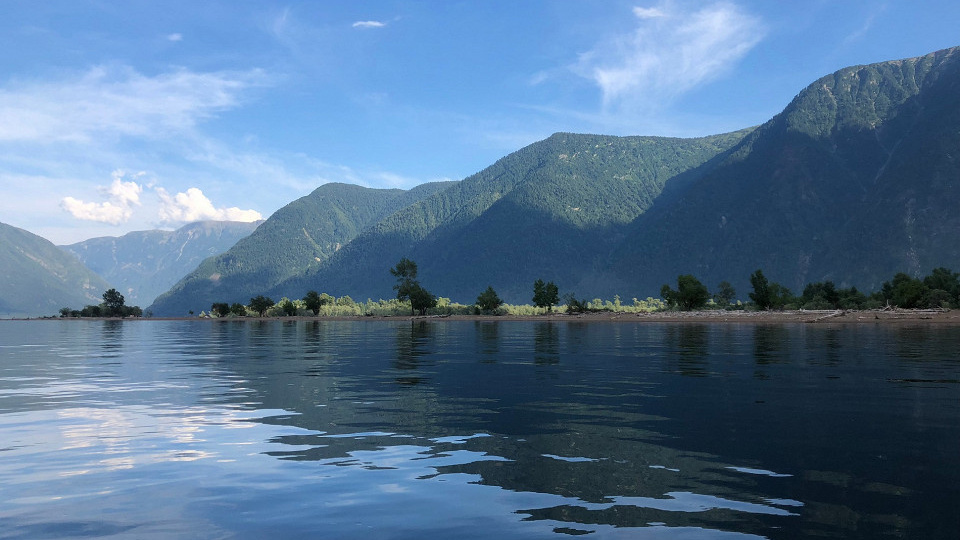 Куда поехать ле­том на ма­ши­не по Рос­сии: 10 кра­си­вых маршрутов