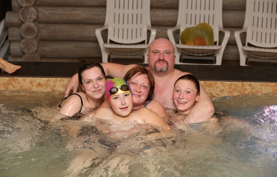 Вся, семейка.