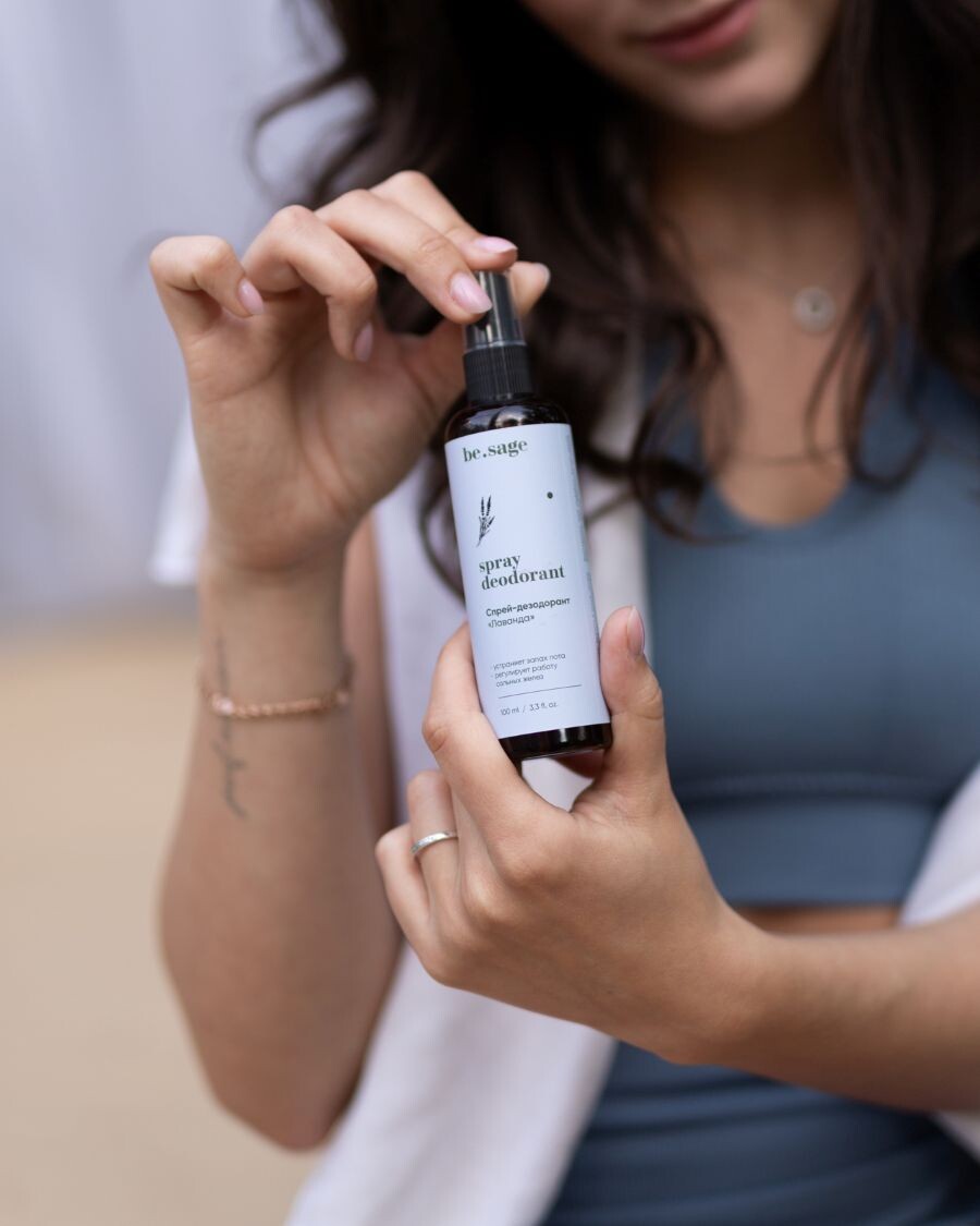 На фото: спрей-дезодорант Лаванда be.sage