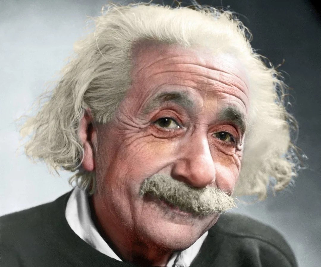 Альберт Эйнштейн, 1947 год. Источник: https://www.reddit.com