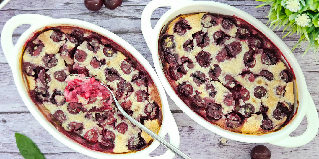 КЛАФУТИ с вишней: нежный французский заливной пирог